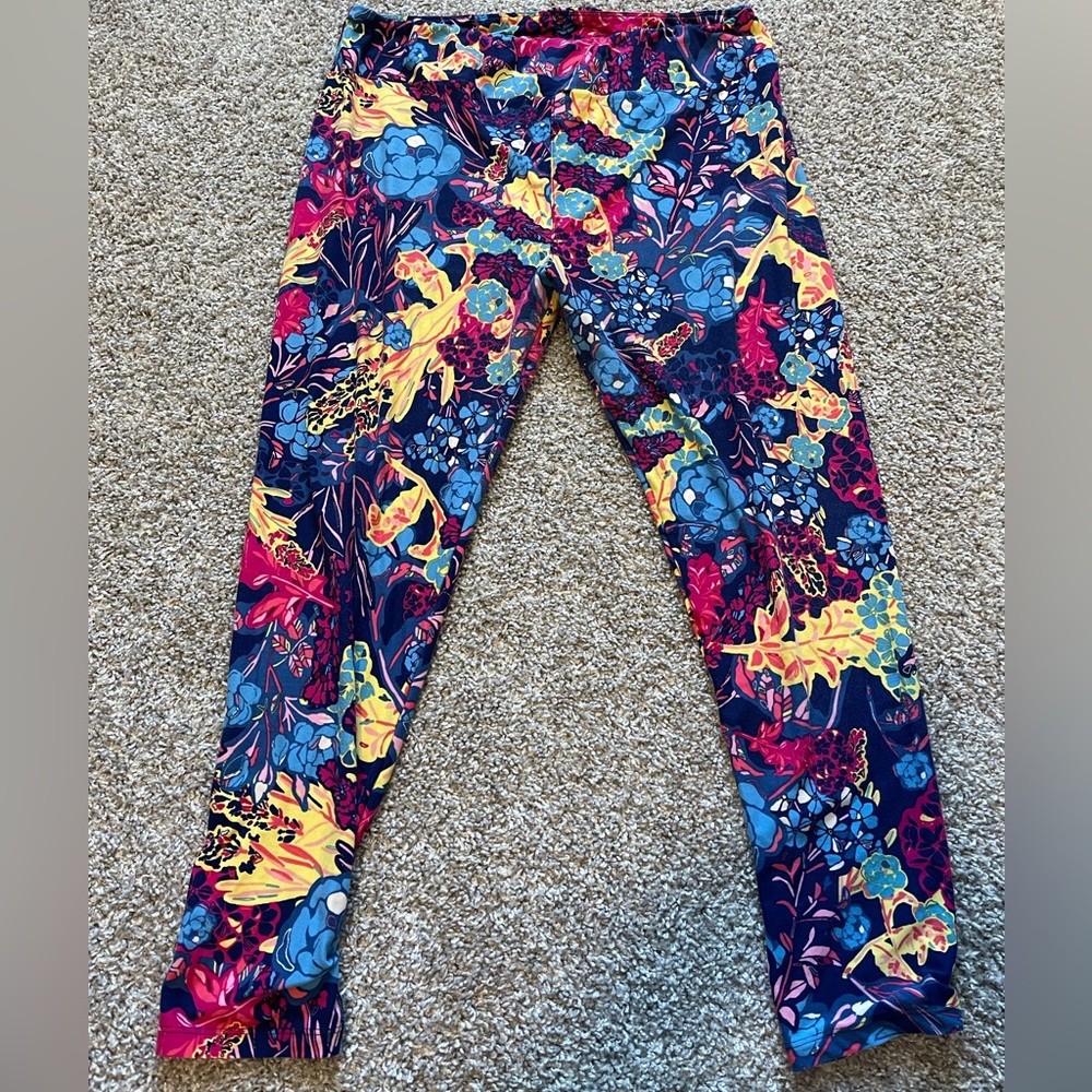 Lulaore butter soft leggings in size TC2